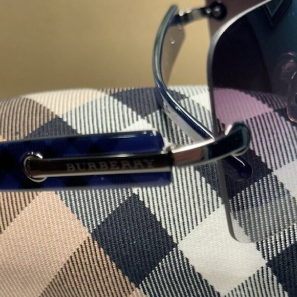 🔥🔥🔥Burberry Unisex Shield UV Sunglasses B3032 1003/8G Made in Italy - Picture 12 of 16